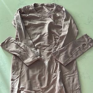Lululemon long sleeved swiftly shirt